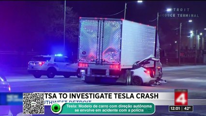 Tesla- Modelo de carro com direção autônoma se envolve em acidente com a polícia