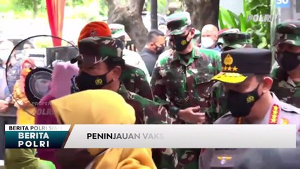 Kapolri dan Panglima TNI Meninjau Vaksinasi Personel Polda Jatim