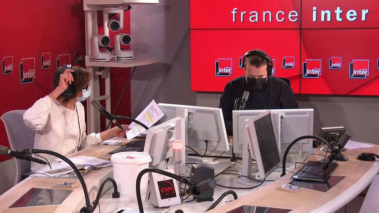 "La maison près de la fontaine" de Nino Ferrer - Tubes and Co