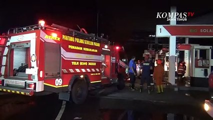 Angkot Terbakar Usai Isi BBM di SPBU Malang