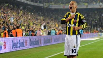 Alex de Souza'dan büyük sürpriz! Antrenörlük kariyeri resmen başlıyor