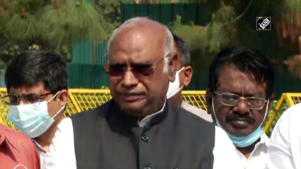 Mallikarjun Kharge demands Insurance Amendment Bill 2021 to be sent to Parliamentary standing committee