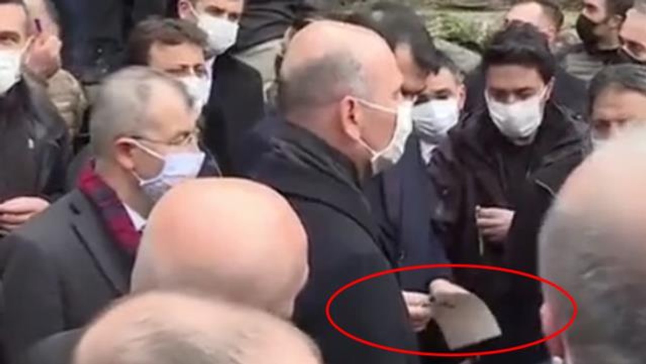 İki bakan 60 hanenin küle döndüğü Dereiçi köyünde incelemelerde bulundu! Şikayetleri tek tek not ettiler