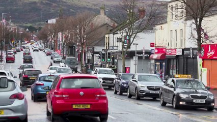 El futuro de una Irlanda del Norte dividida desde hace un siglo podría aclarse este domingo