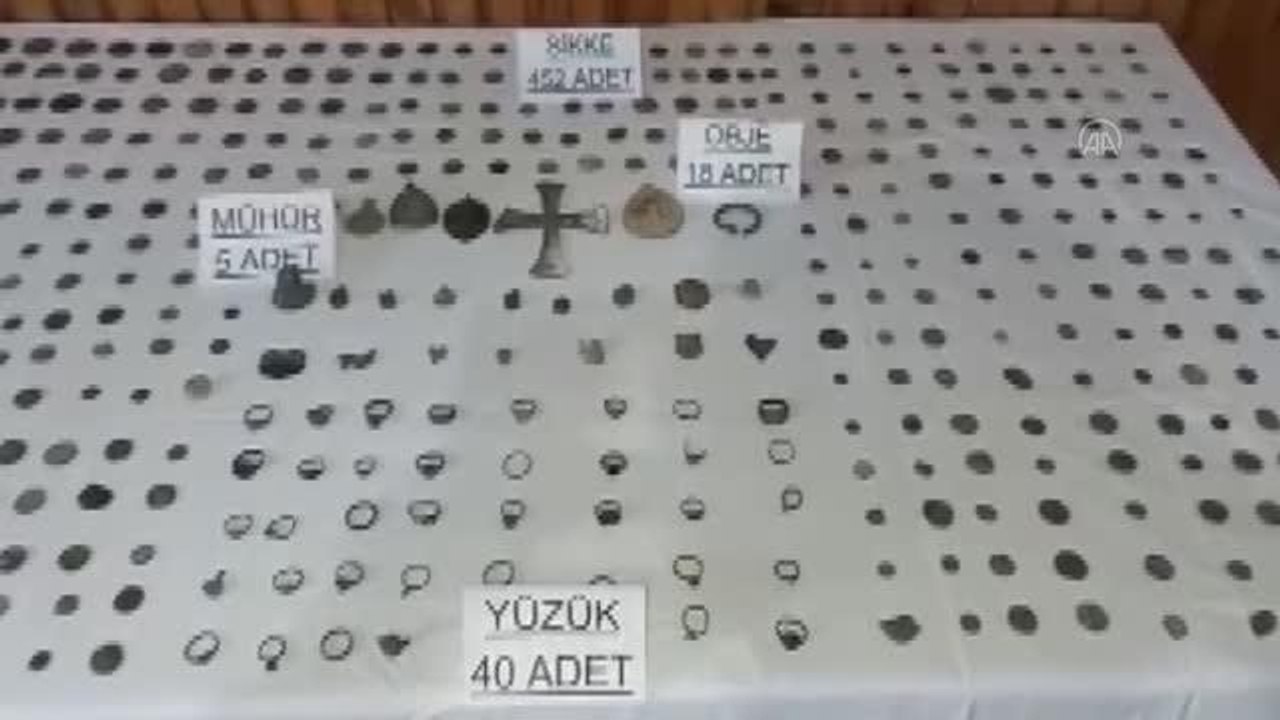 Bizans, Roma ve Orta Çağ dönemine ait 515 tarihi eser ele geçirildi