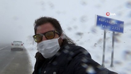 Van'da kar yağışı ve sis