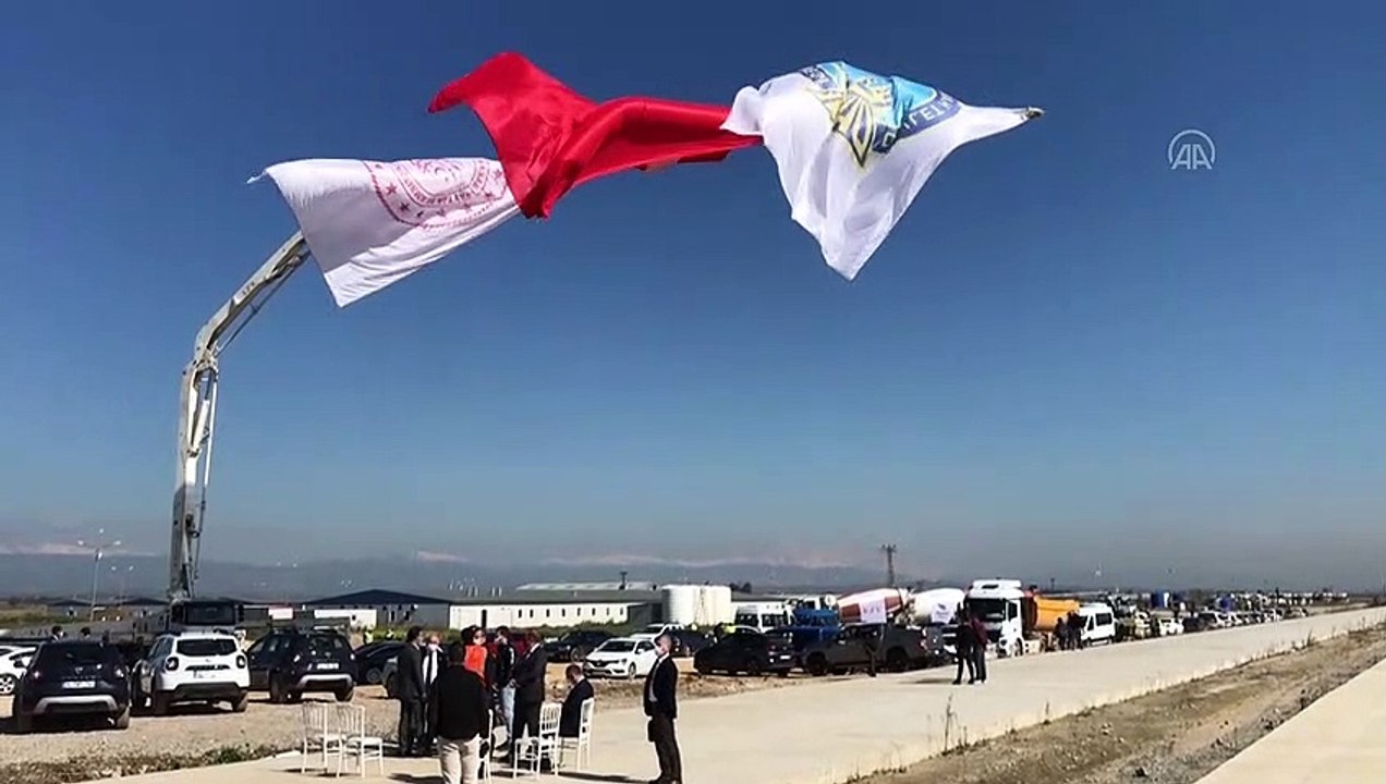 MERSİN - Bakan Karaismailoğlu, Çukurova Havalimanı şantiyesini ziyaret etti