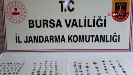 Tarihi eser satmak isteyen 4 kişi jandarma ekiplerine yakalandı