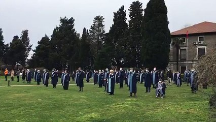 Boğaziçi akademisyenlerinin rektörlüğe sırt dönme eylemi 55. gününde