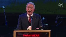 Bakan Akar: TSK'nın şanlı üniformasını hiçbir hainin taşımasına asla izin vermeyeceğiz