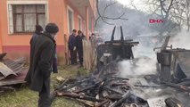 DÜZCE Kazan dairesinde başlayan yangın önce samanlığa sona eve sıçradı