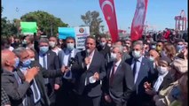 CHP'li vekil Başarır CHP'li vekiller ve sivil toplum örgütleri ile Mersin Atatürk Parkı'nın önünün doldurulmasını protesto etti Gerekirse 365 gün bu parkta yatacağız