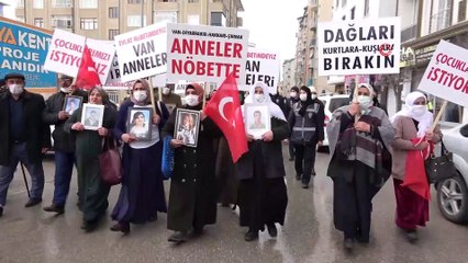 Vanlı annelerin mücadelesi çığ gibi büyüyor
