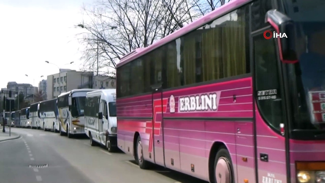 - Kosova’da otobüs konvoylu protesto eylemi