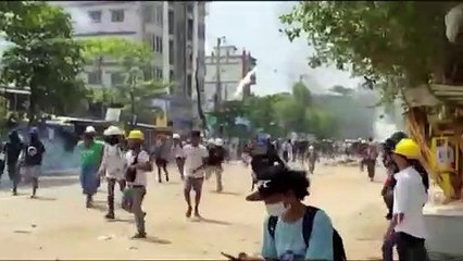 Êxodo face à violência no Myanmar