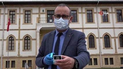 Tarlada bir köylü tarafından bulunan 3500 yıllık mühür ilk kez görüntülendi
