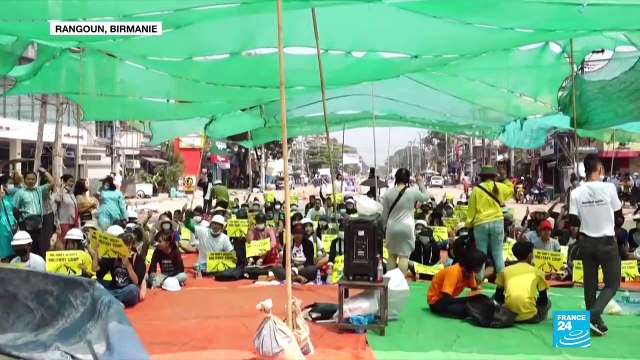 Birmanie: exode des habitants de Rangoun face à la répression face à la répression meurtrière de la junte