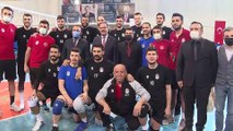 BİTLİS - Gençlik ve Spor Bakanı Kasapoğlu, ziyaretlerde bulundu