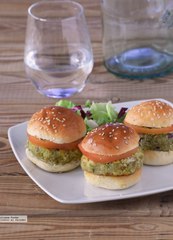 Download Video: Mini hamburguesas vegetarianas de aguacate y quinoa una receta fácil, rápida y ligera   Instafood