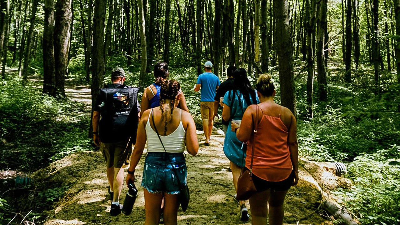 This Michigan Hiking Trail Takes You From Winery to Winery — and To-go Drinks Are Encourag