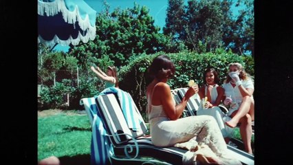 Lana Del Rey - Chemtrails Over the Country Club