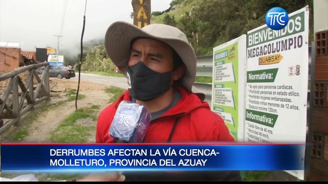Varios derrumbes afectan la vía Cuenca-Molleturo