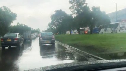 Lluvias generaron inundaciones y caos vehicular en Bogotá