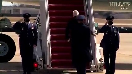 Joe Biden ayakta duramadı! Olay görüntüler