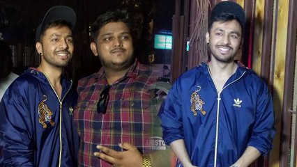 Tony Kakkar ने Fans के बीच पहुँचकर किया गाने Tera Suit का प्रमोशन | FilmiBeat