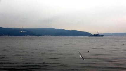 ABD savaş gemisi 'USS Thomas Hudner' Çanakkale Boğazı'ndan geçti