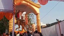 मुख्यमंत्री योगी आदित्यनाथ ने अवंतिबाई की मूर्ति पर किया माल्यार्पण