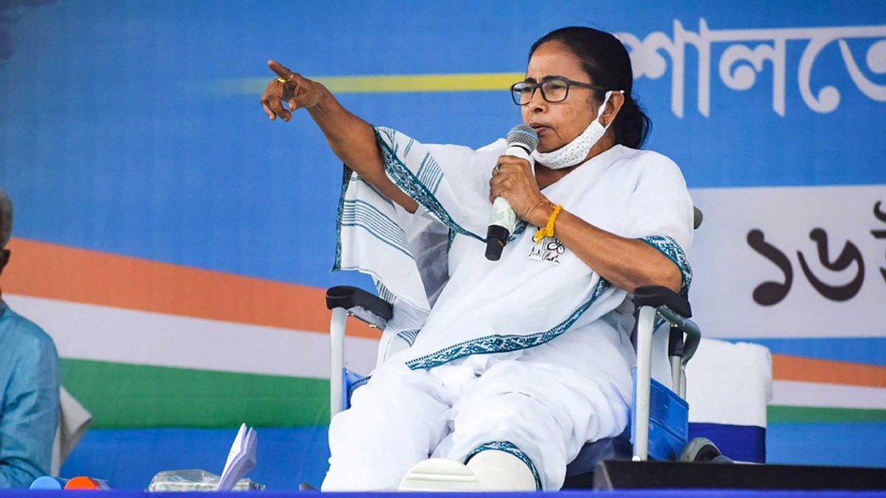 Mamata attacks BJP, refers to Duryodhana and Dushasana