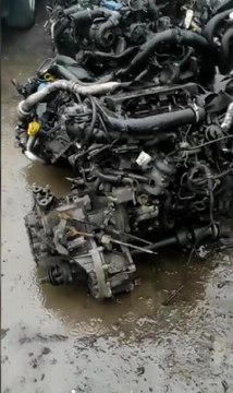 ATAŞEHİR'DE KAÇAK VE ÇALINTI OTOMOBİL MOTORLARI ELE GEÇİRİLDİ