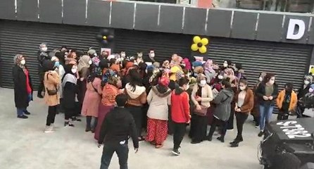 Koronavirüse rağmen ‘indirim’ izdihamı