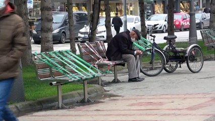 Cumartesi günü uygulanan kısıtlama kalkınca soluğu dışarda aldılar