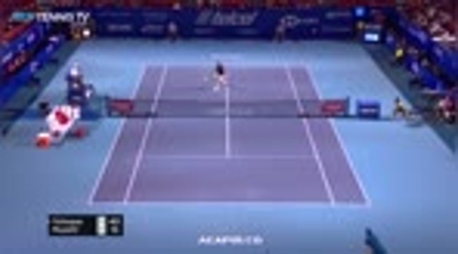 Tsitsipas dominates to reach Acapulco final