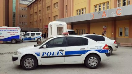 ERZİNCAN - Bıçaklı sopalı kavgada 11 kişi yaralandı