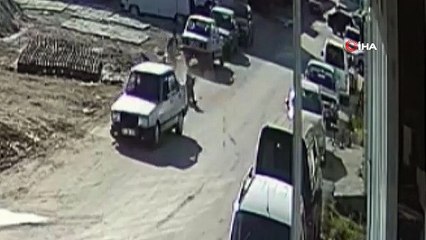 15 yaşındaki çocuk drift yaparken kalabalığın arasına böyle daldı: 3 yaralı