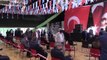 İYİ Parti Genel Başkan Yardımcısı Koray Aydın, partisine üye olanlara rozet taktı