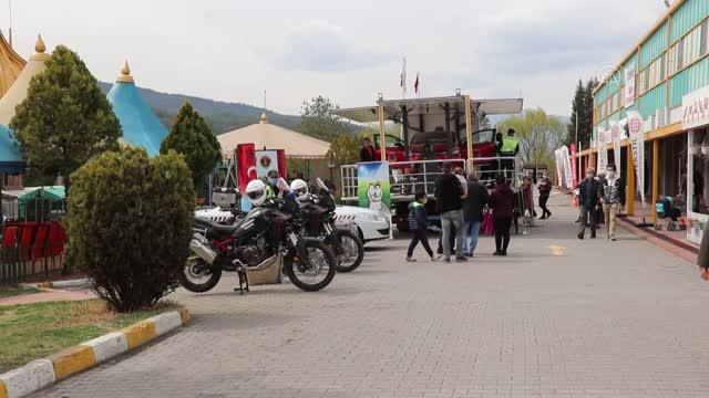 Son dakika haberi: Jandarma simülasyon aracıyla emniyet kemerinin önemine dikkati çekti
