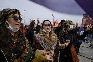 YENİKAPI'DA NEVRUZ KUTLAMASI