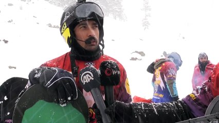 ARTVİN - Sahara Milli Parkı eteklerinde snowboard keyfi
