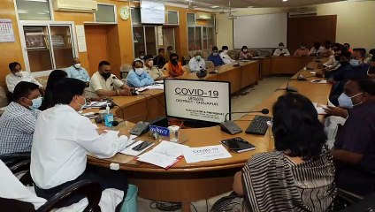 कलेक्टर ने धर्मगुरुओं और समाजसेवी व्यापारियों से कोरोना से बचाव के लिए जागरूकता फैलाने का आग्रह किया