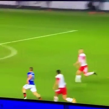 Dünya bu maçı konuşuyor! Öyle bir girdi ki… Böylesi yok