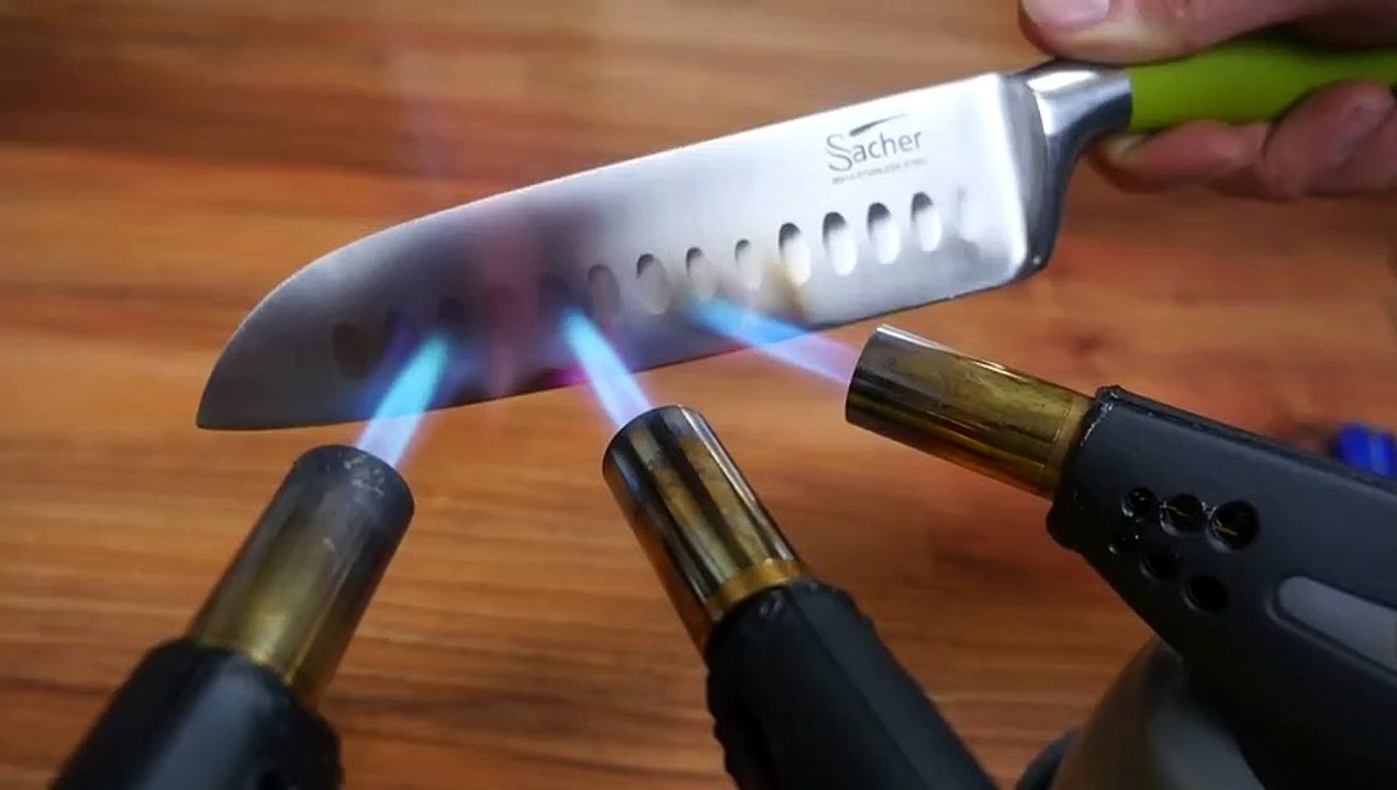 Isıtılmış bıçakla öyle şeyler yaptı ki!