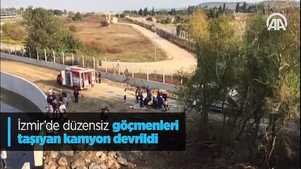 İzmir'de düzensiz göçmenleri taşıyan kamyon devrildi