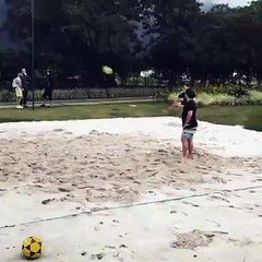 Dani Alves ve Neymar şov yaptı