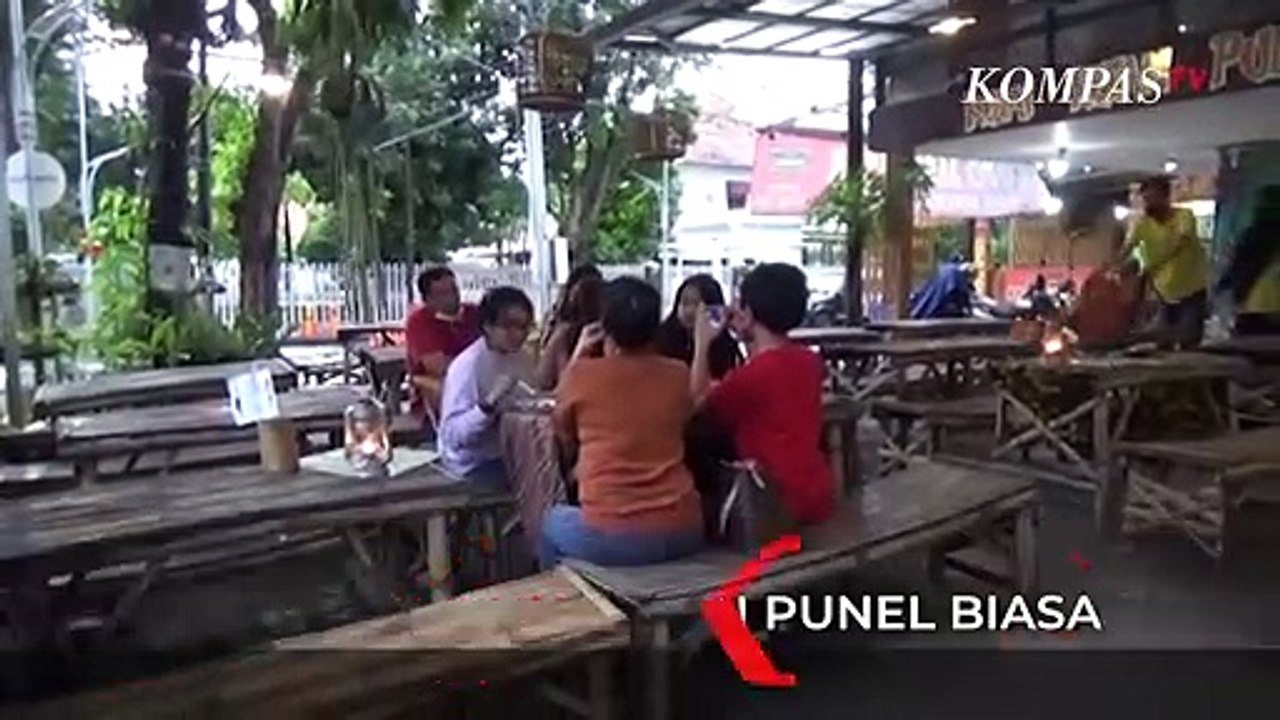 Kedai di Surabaya Membuat Topping Ketan Punel Menjadi Lebih Menarik