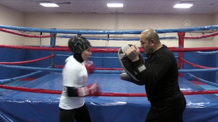 KAYSERİ - 'Madalya avcısı' Hayriye, koleksiyonuna yenilerini eklemek istiyor