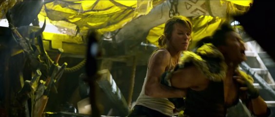 映画『モンスターハンター』ミラ・ジョヴォヴィッチ＆トニー・ジャーの肉弾戦バトル！本編映像